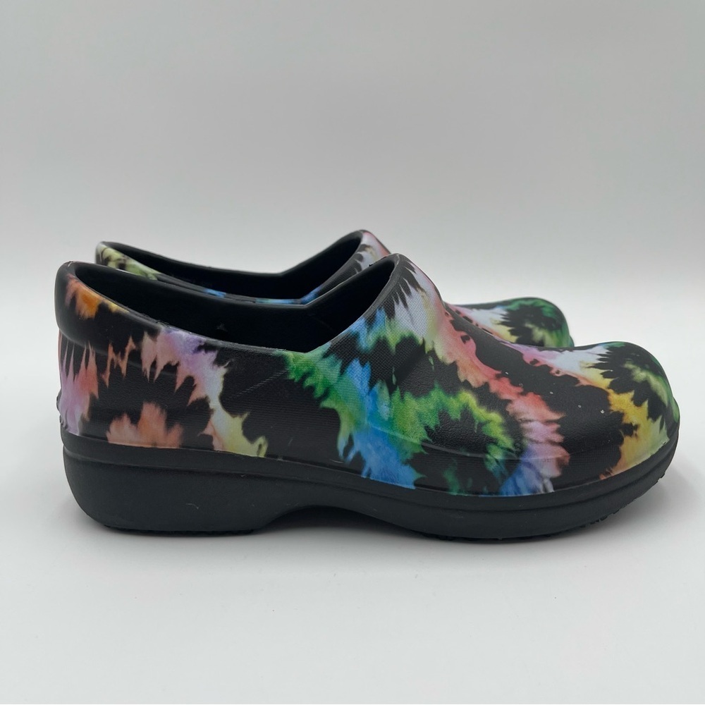 Crocs Neria Pro II Slip On Work Nurse Clogs Shoes Black Tie Dye Womens Size 7 - Picture 5 of 12